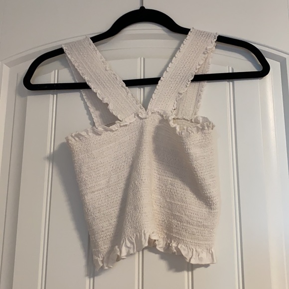 White crop top - The Latest Scoop - Picture 3 of 4